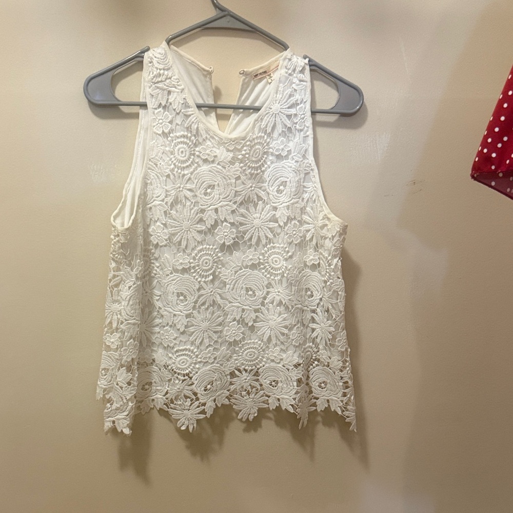 Love Culture Floral Lace Sleeveless Blouse - Cream